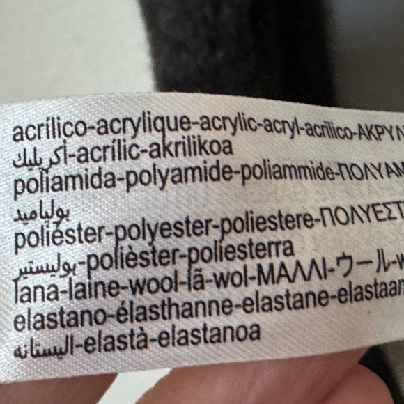 Zara Disney Christmas Mickey Mouse Gray Turtleneck Knit Jumper Sweater - Picture 6 of 7